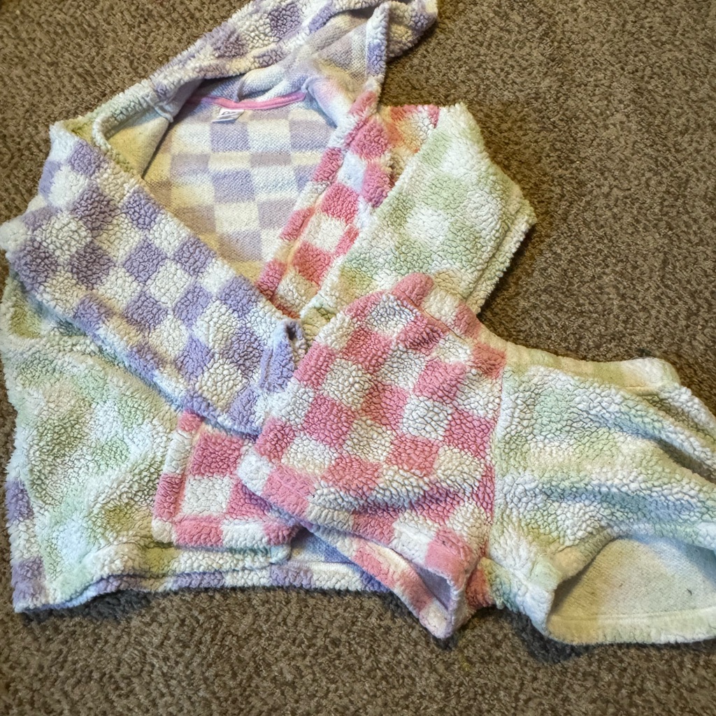 Checker Print Matching Pajama Set. This Set Has Been Slightly Worn.